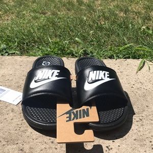 Nike Benassi JDI slides